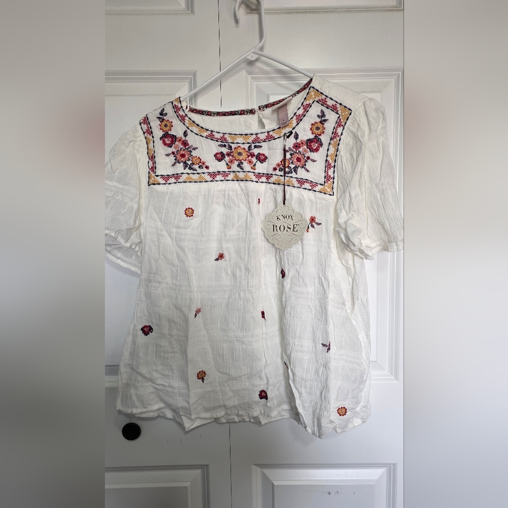 Knox Rose Women's Floral Embroidered Blouse - Cream